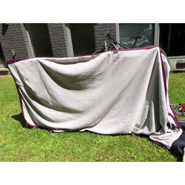 Couverture polaire avec couvre cou