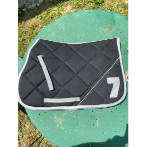tapis noir poney +  bonnet offert