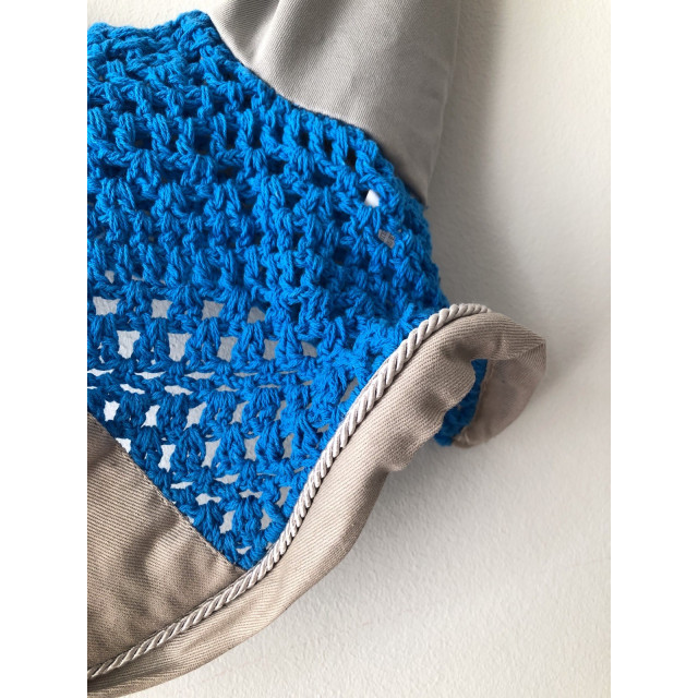 Bonnet Equi-Thème bleu et gris taille poney. Neuf sans étiquette.