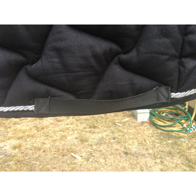 Tapis noir Sierrra