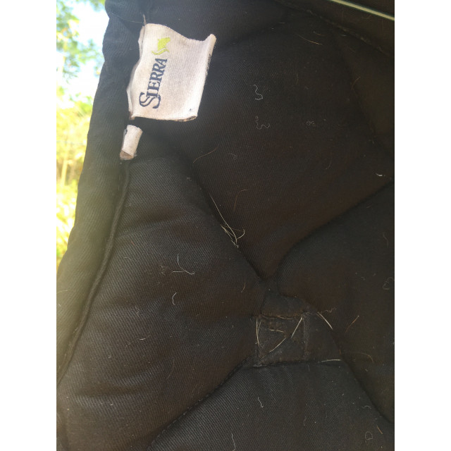 Tapis noir Sierrra