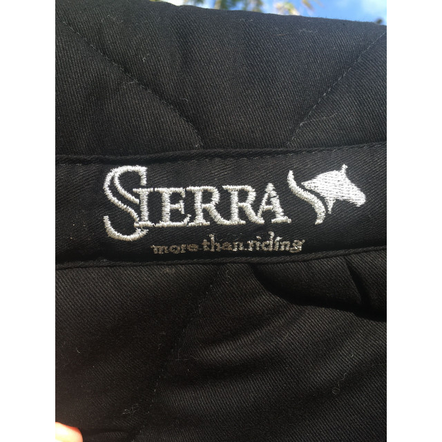 Tapis noir Sierrra