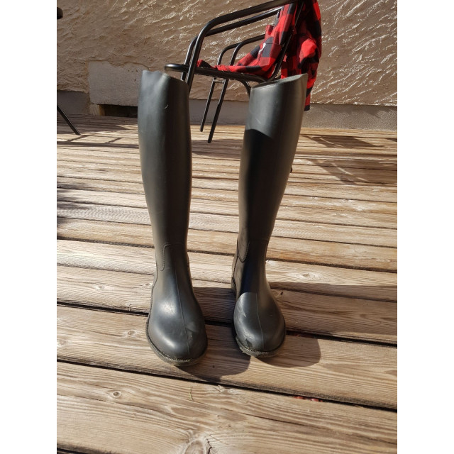bottes en caoutchouc taille 35.
