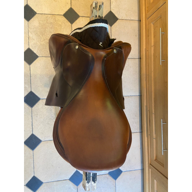 Selle butet taille 17,5