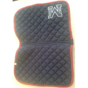 Tapis et bonnet bleu marine