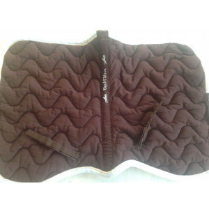 Tapis marron et bleu ciel