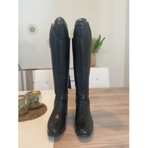 Bottes mountain horse