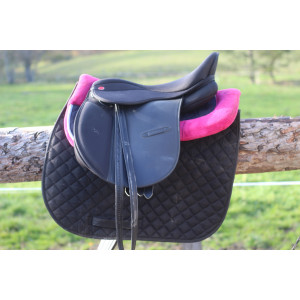 Tapis de selle Noir Fouganza