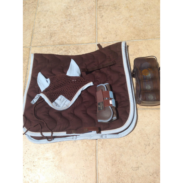 Ensemble tapis + bonnet + bande polo + guêtres