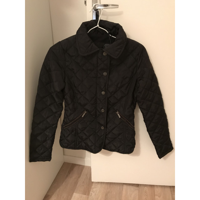 Veste Hagg