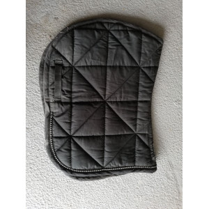 tapis noir avec strass