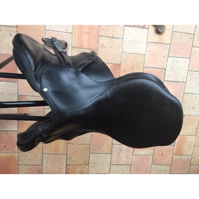 SELLE MIXTE FORESTIER NOIR 16.5/17