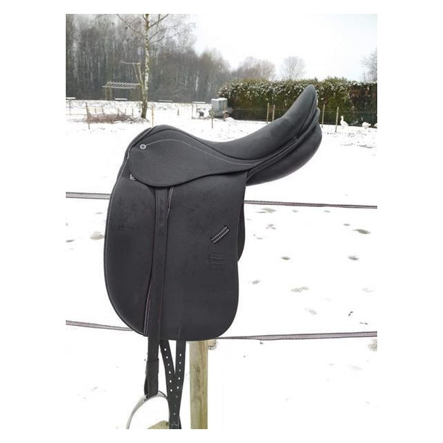 selle dressage stubben genesis spezial