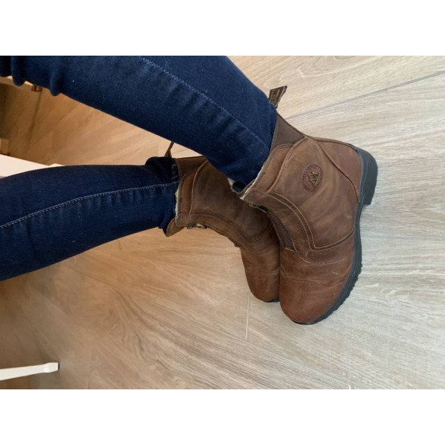 Boots Mountain Horse Snowy 36