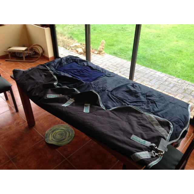 Couverture Amigo Horseware Bravo 12 imperméable et polaire