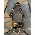 BRIDON COMPLET AVEC MORS + RENES - TRES BON ETAT