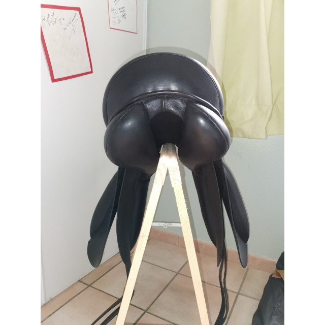 Selle de dressage allemande