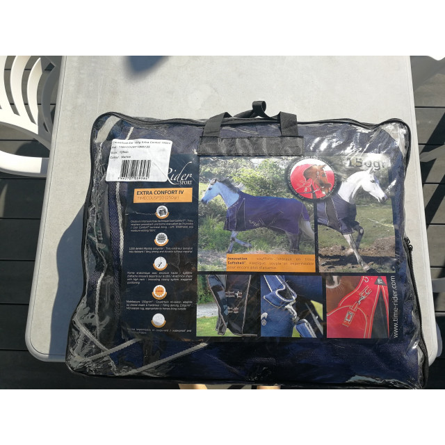 Couverture TIME RIDER bleu marine