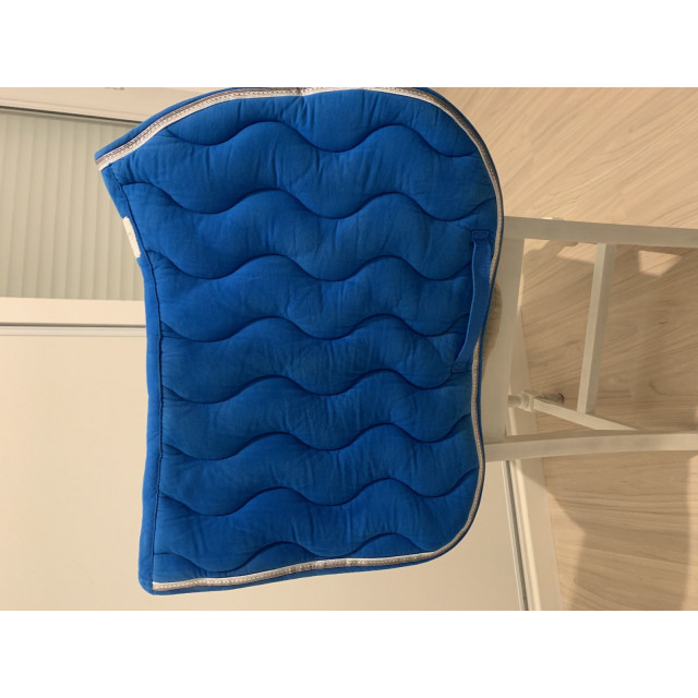 Tapis bleu roi