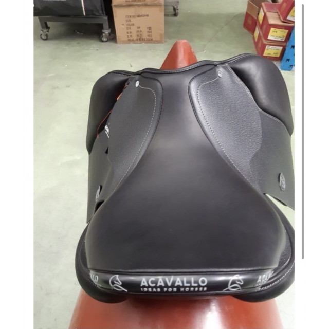 Selle QUASI NEUVE ACAVALLO18