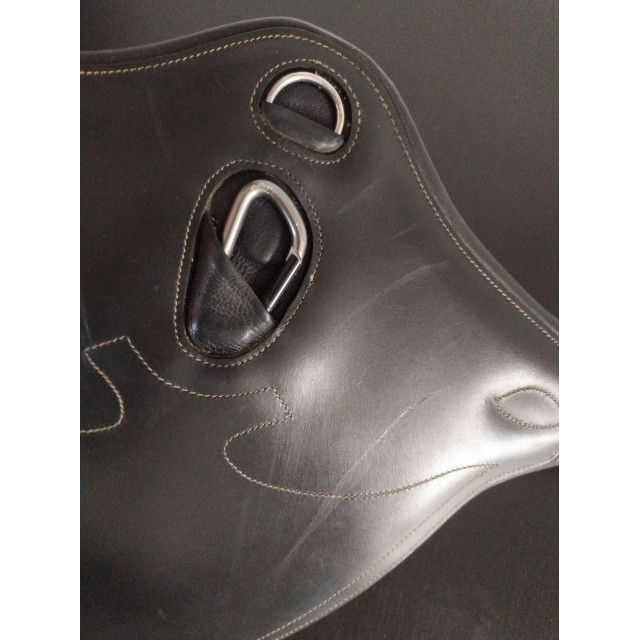 Sangle bavette cuir