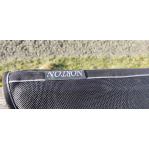 Tapis noir Norton endurance