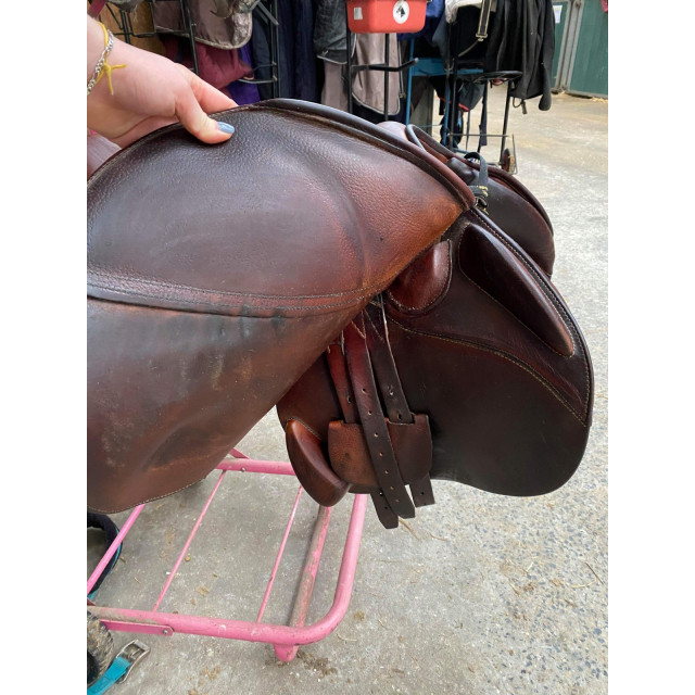 Selle Antarès taille 17,5