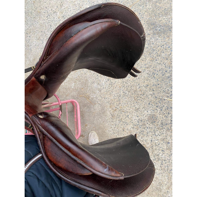 Selle Antarès taille 17,5