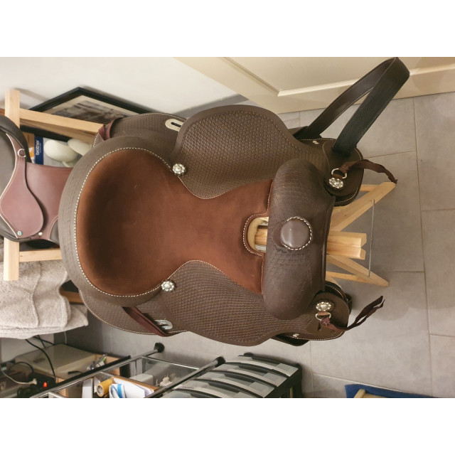 VENDS SELLE WESTERN SYNTHETIQUE