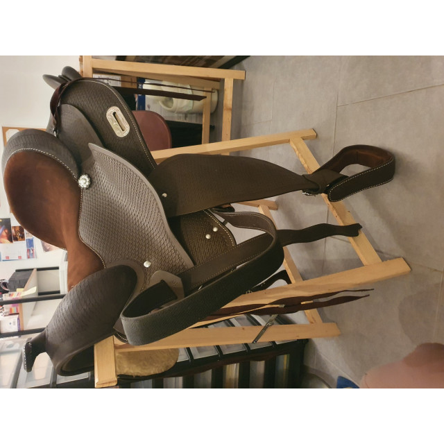 VENDS SELLE WESTERN SYNTHETIQUE