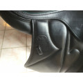 Selle dressage devoucoux Makila 17,5