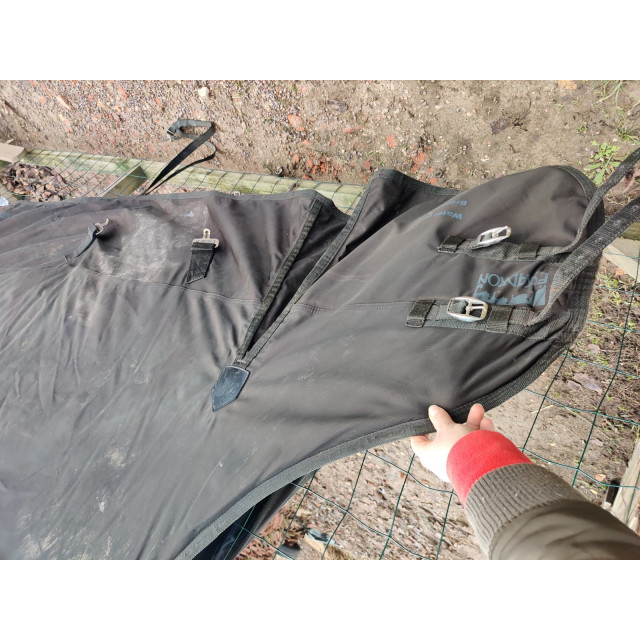 Couverture de box 155cm