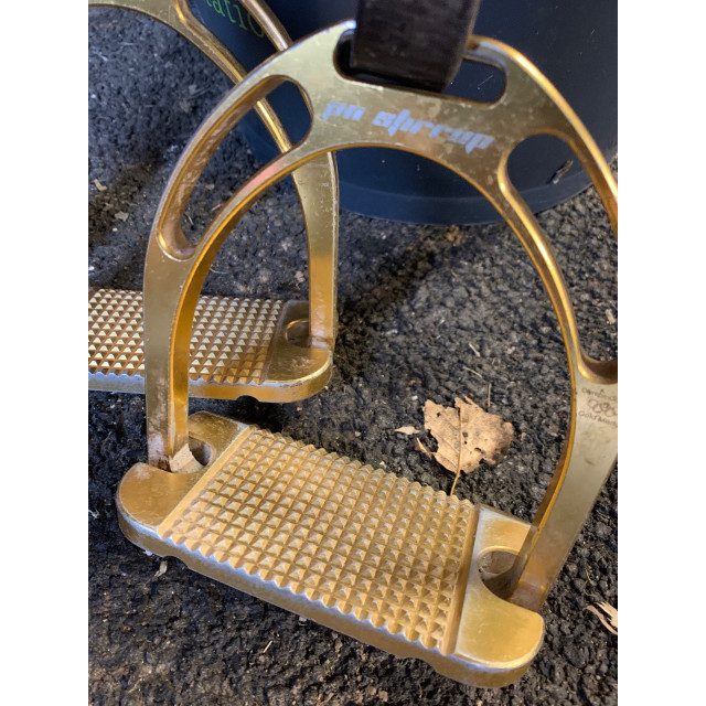 Étriers Jin Stirrup