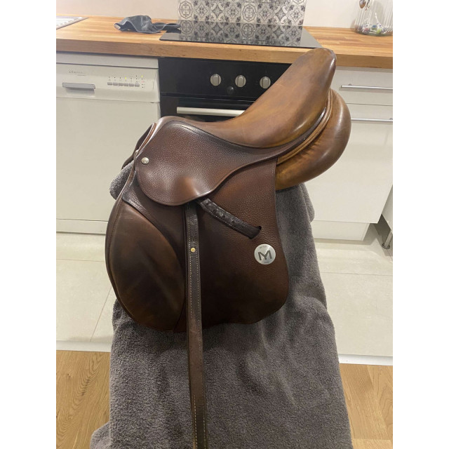 SELLE OBSTACLE MEYER 17.5 POUCES
