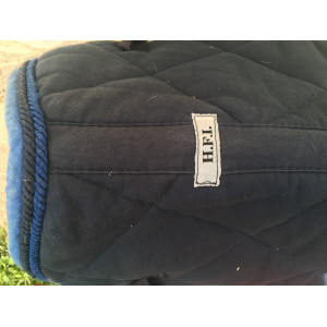 Tapis HFI bleu