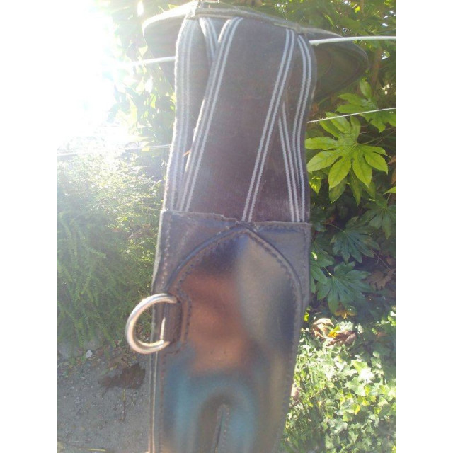 Bavette cuir noir Norton