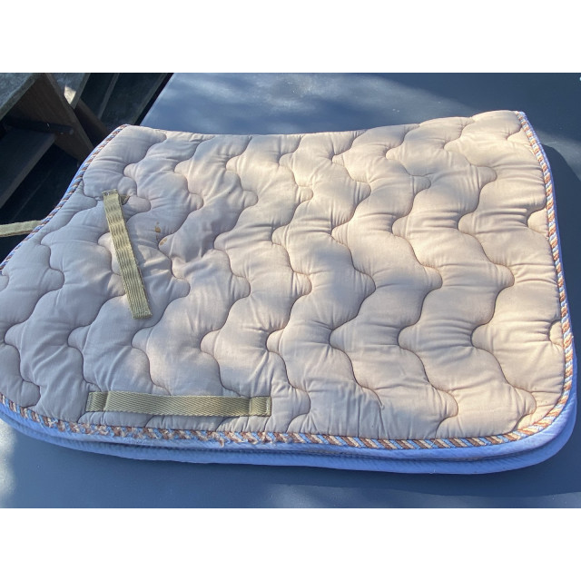 Tapis de selle équithème