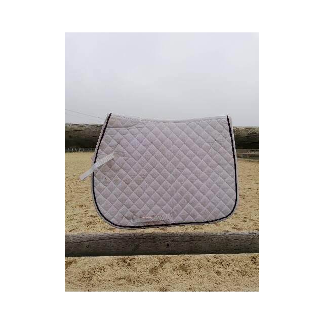 Tapis blanc