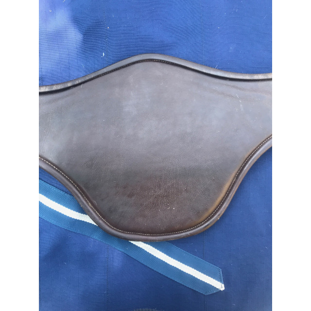 Bavette en cuir taille 115