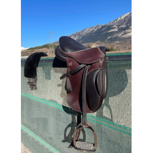 Selle mixte 17 pouces Eric Mondange comme neuve