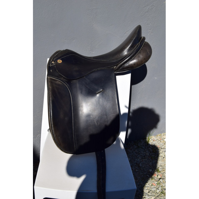 Selle de dressage