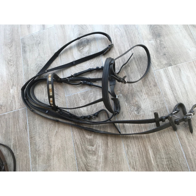 Filet noir   frontal à strass (Taille Poney/COB)