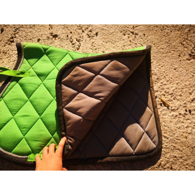 ENSEMBLE TAPIS/PROTECS/BONNET