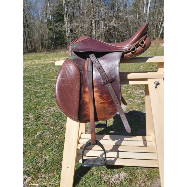 Selle mixte 16 pouces