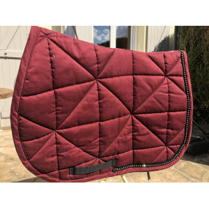 Tapis bordeaux strass