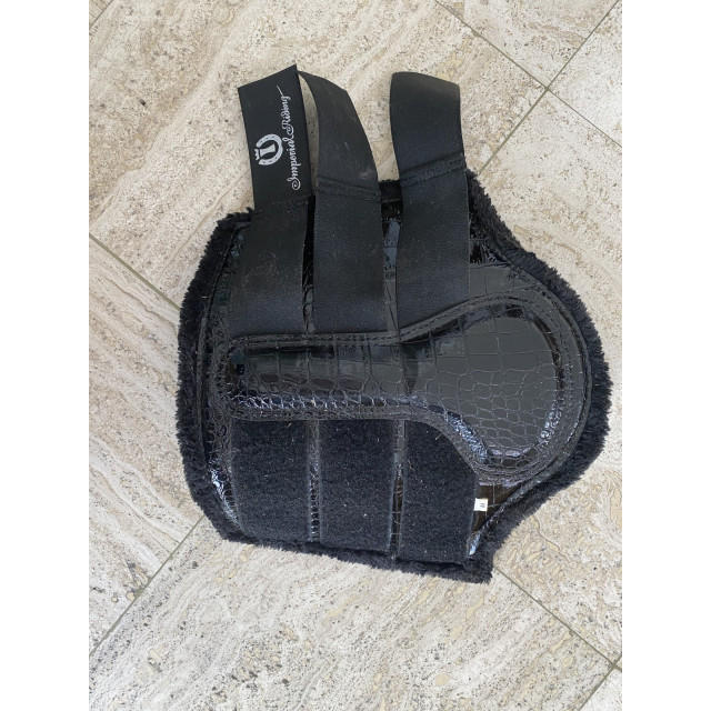 Protection Imperial Riding