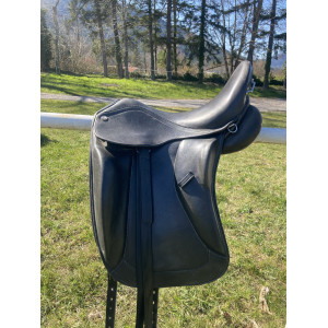 Selle de dressage
