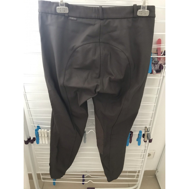 Pantalons, veste, polos, chaussettes