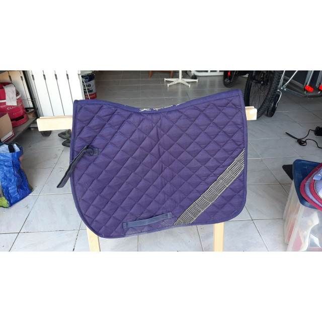 Tapis bleu marine