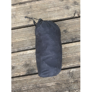 imperméable comprenant le cou taille 130 avec lequel on peut monter